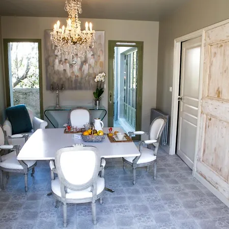 乔伯里阿里玛酒店 招待所 3*