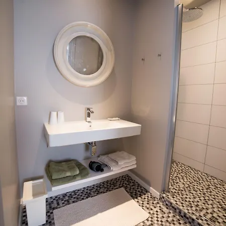 乔伯里阿里玛酒店 3* 比亚里茨